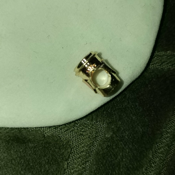 Charm - Picture 5 of 5